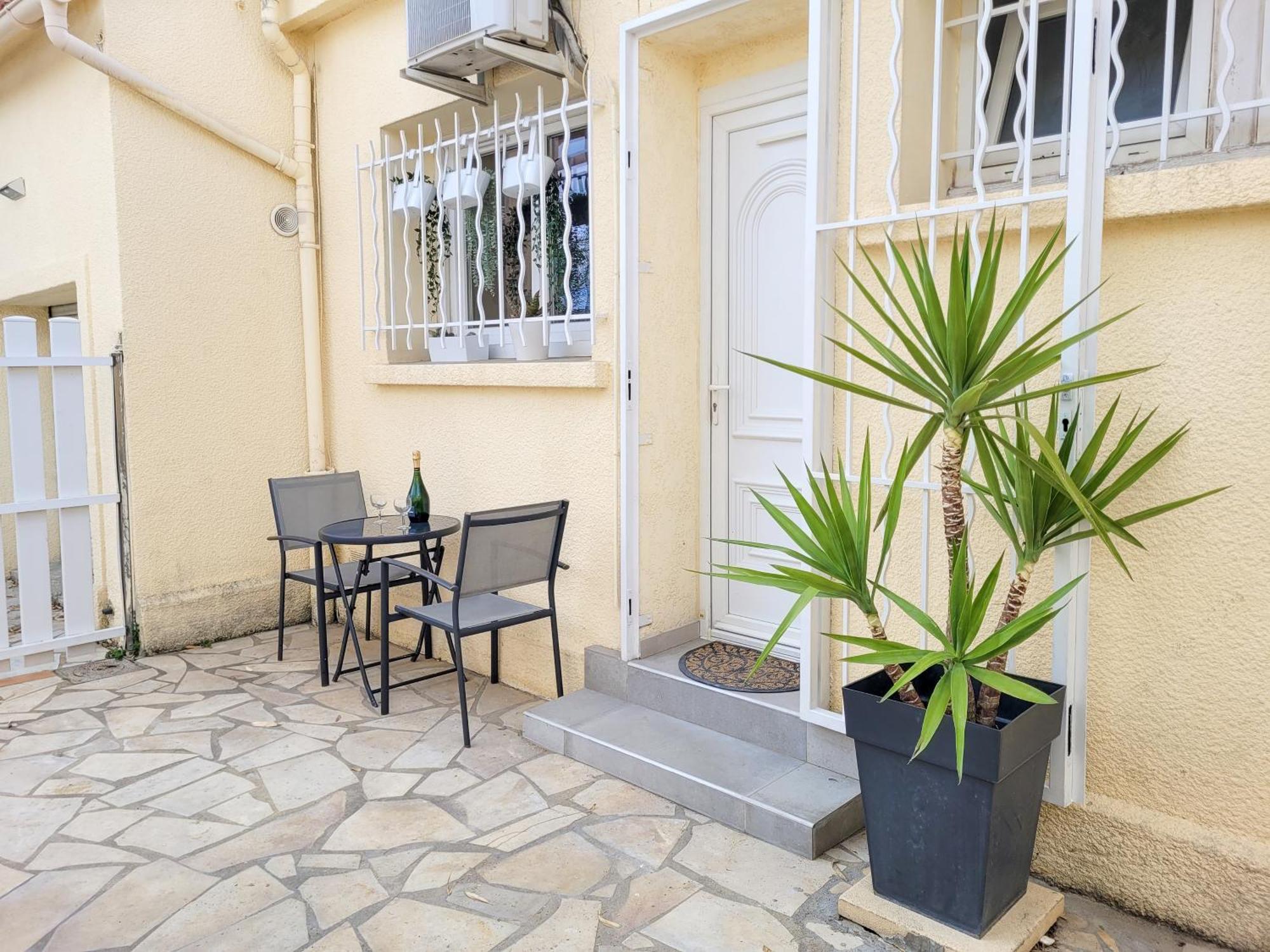 Chambre Climatisee Lit Double - Proche Tram & Centre Montpellier Exterior foto